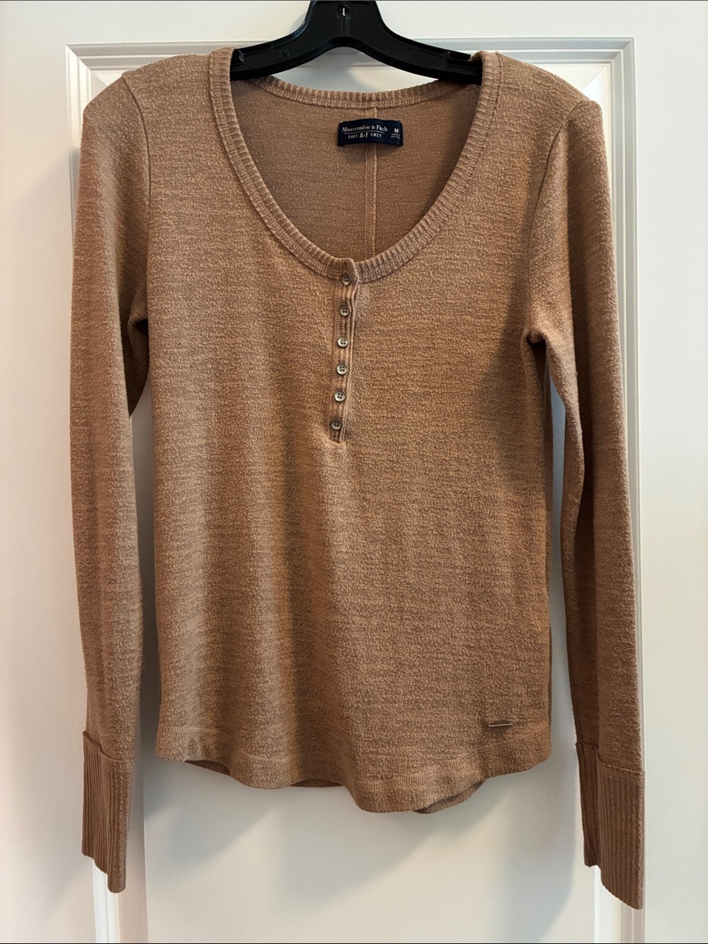 Y2K Abercrombie & Fitch Long-Sleeve Henley Top in Camel Brown